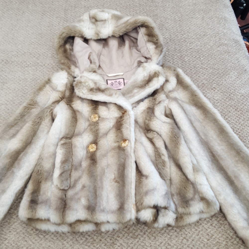 Kids clothes